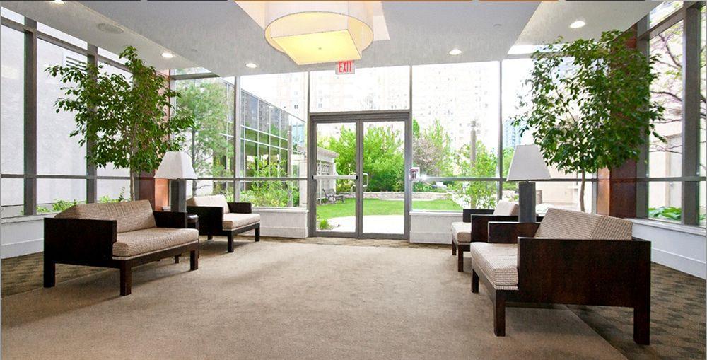 Downtown Mississauga Executive Suites Sq1 Exterior foto