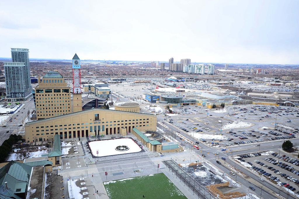 Downtown Mississauga Executive Suites Sq1 Exterior foto